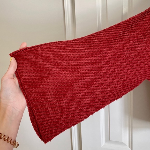 Cupcakes & Cashmere Sweater - Picture 5 of 8